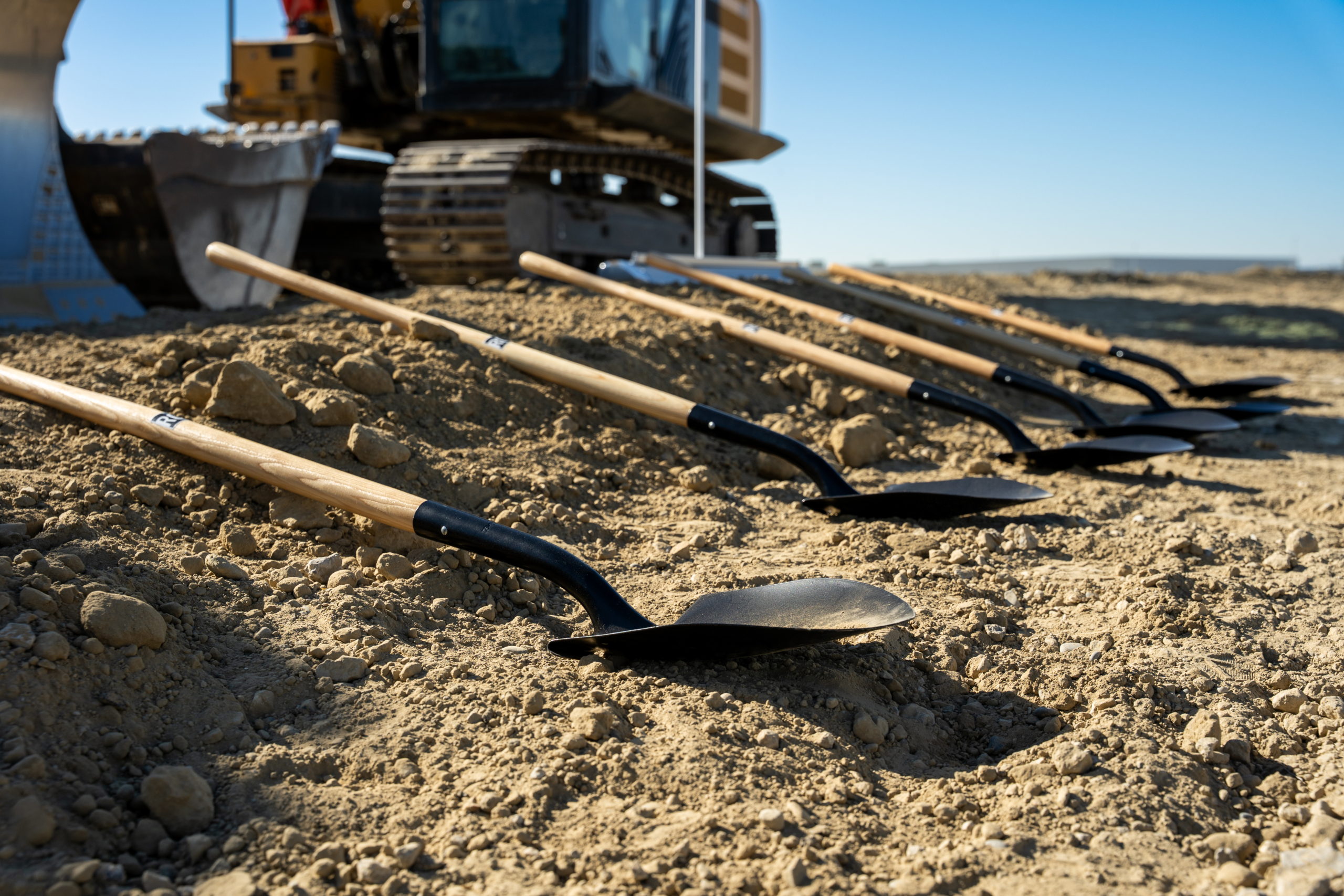 RCG Shovels in dirt